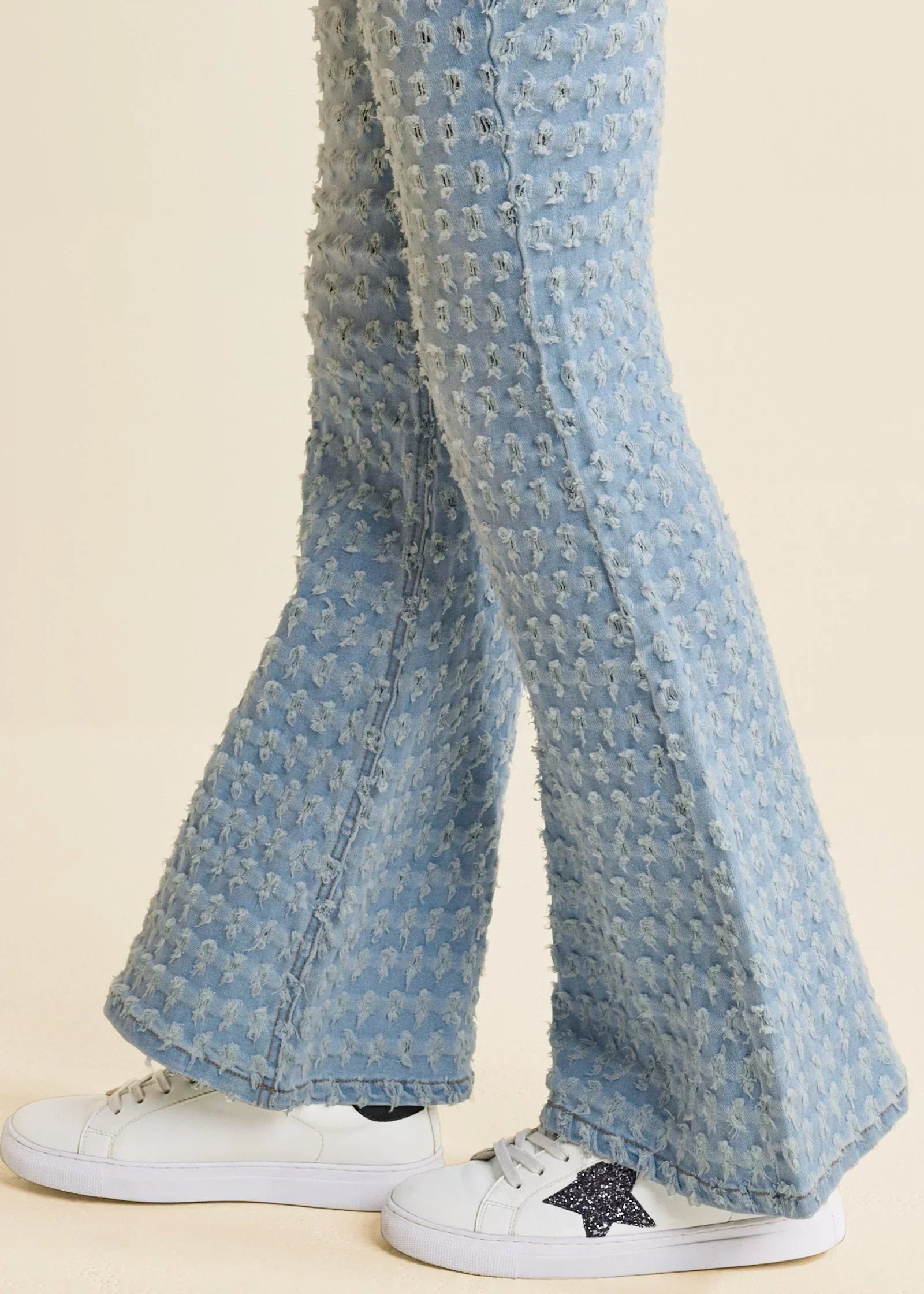 Laser Flare Leg Jeans Light Wash