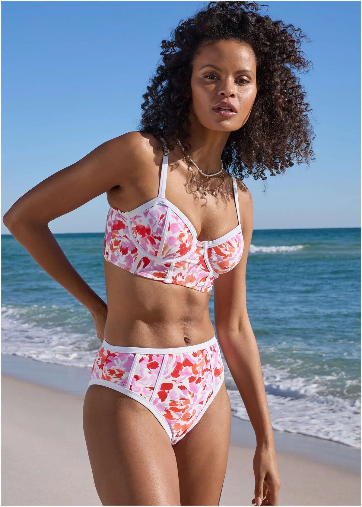 Seam Detail Underwire Top Feathered Blooms
