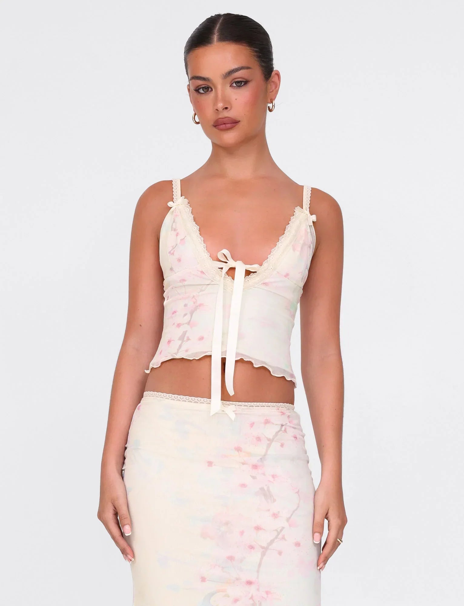 LONIE TOP NEUTRAL FLORAL WASHED CHERRY BLOSSOM