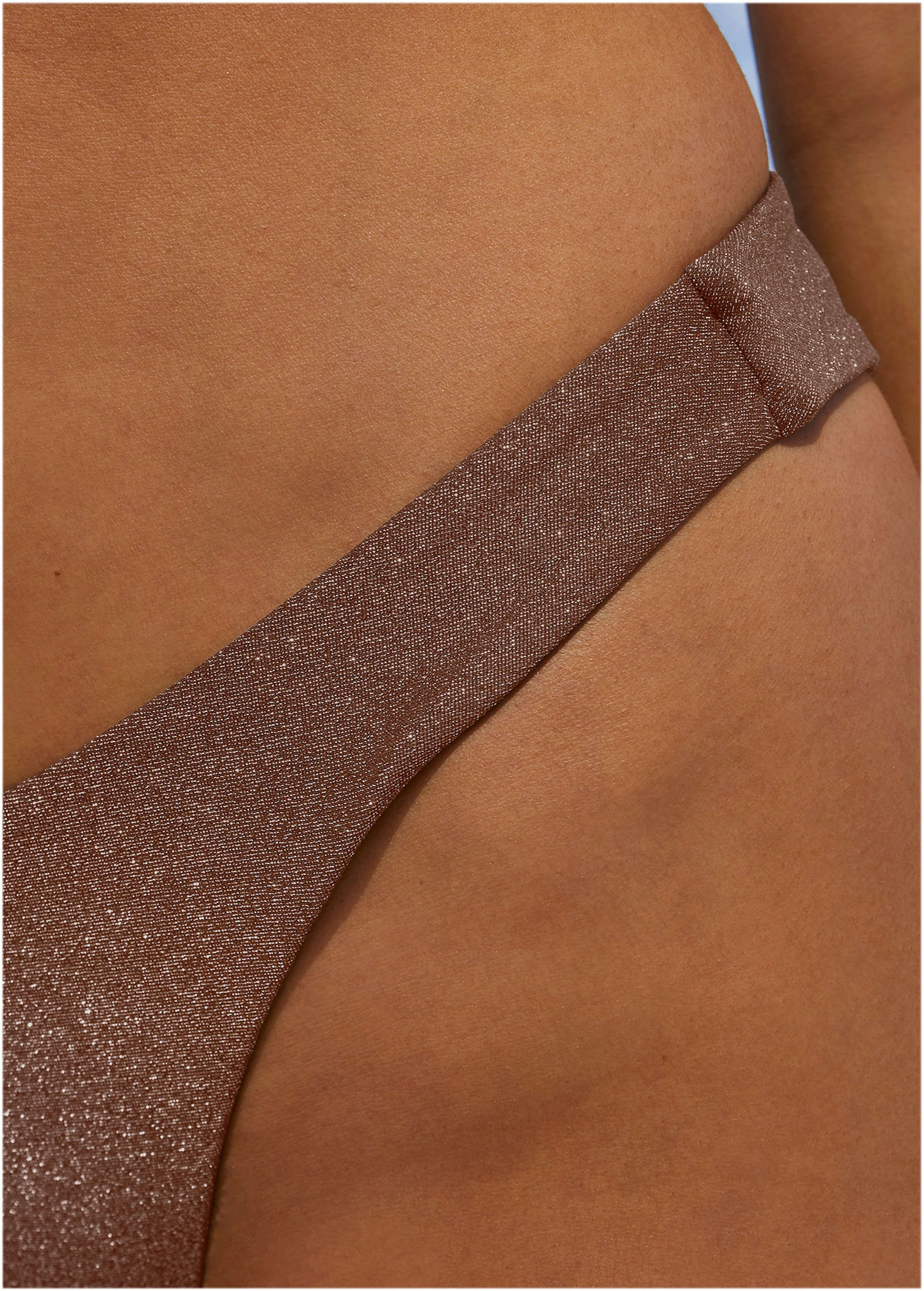 Shimmer Malibu Scoop Bottom Mahogany Shine