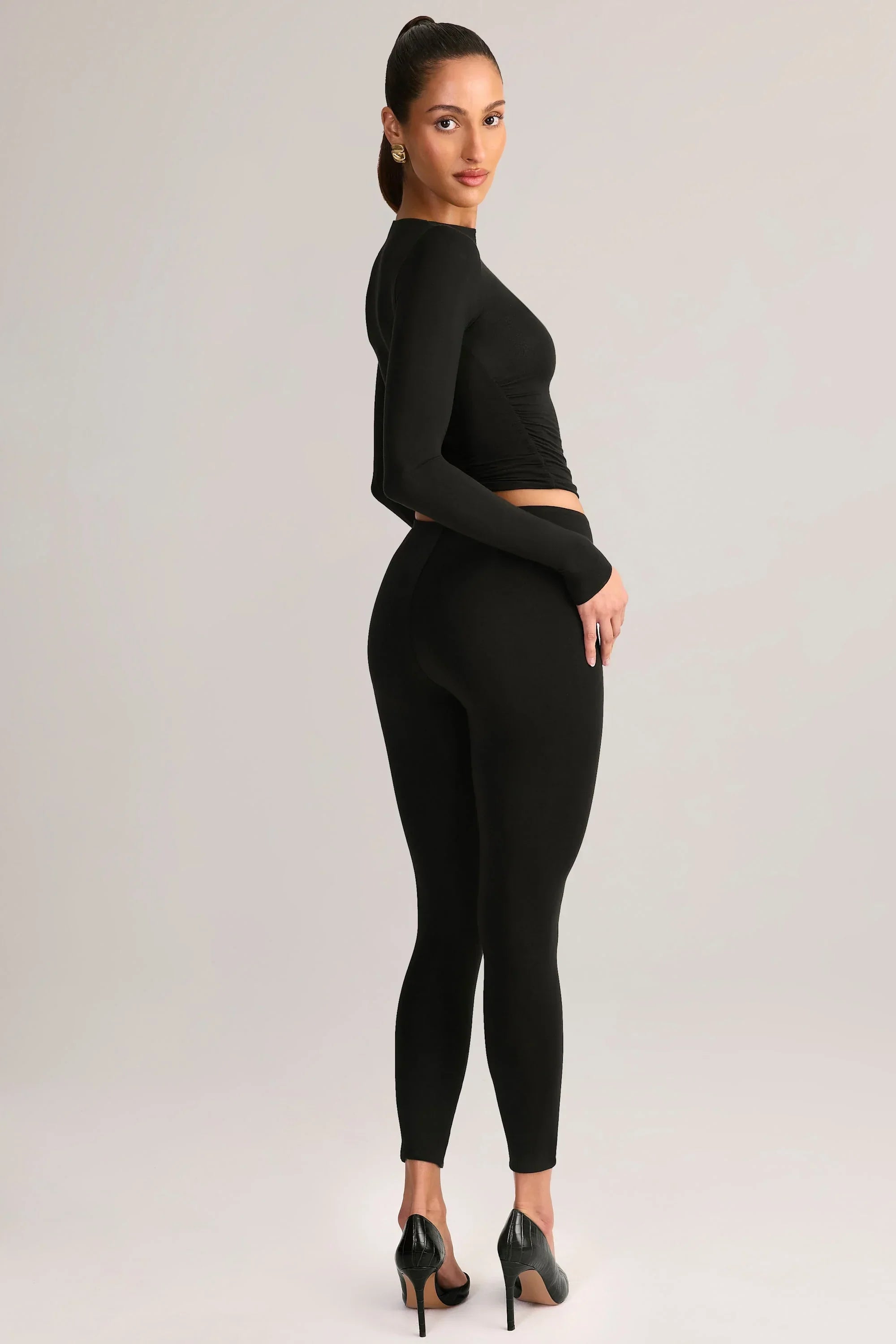 Modal Mid Rise Cropped Leggings in Black