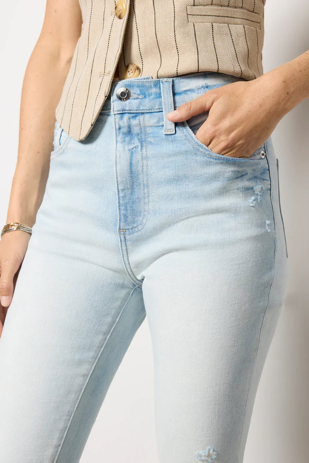 Lennon Jean