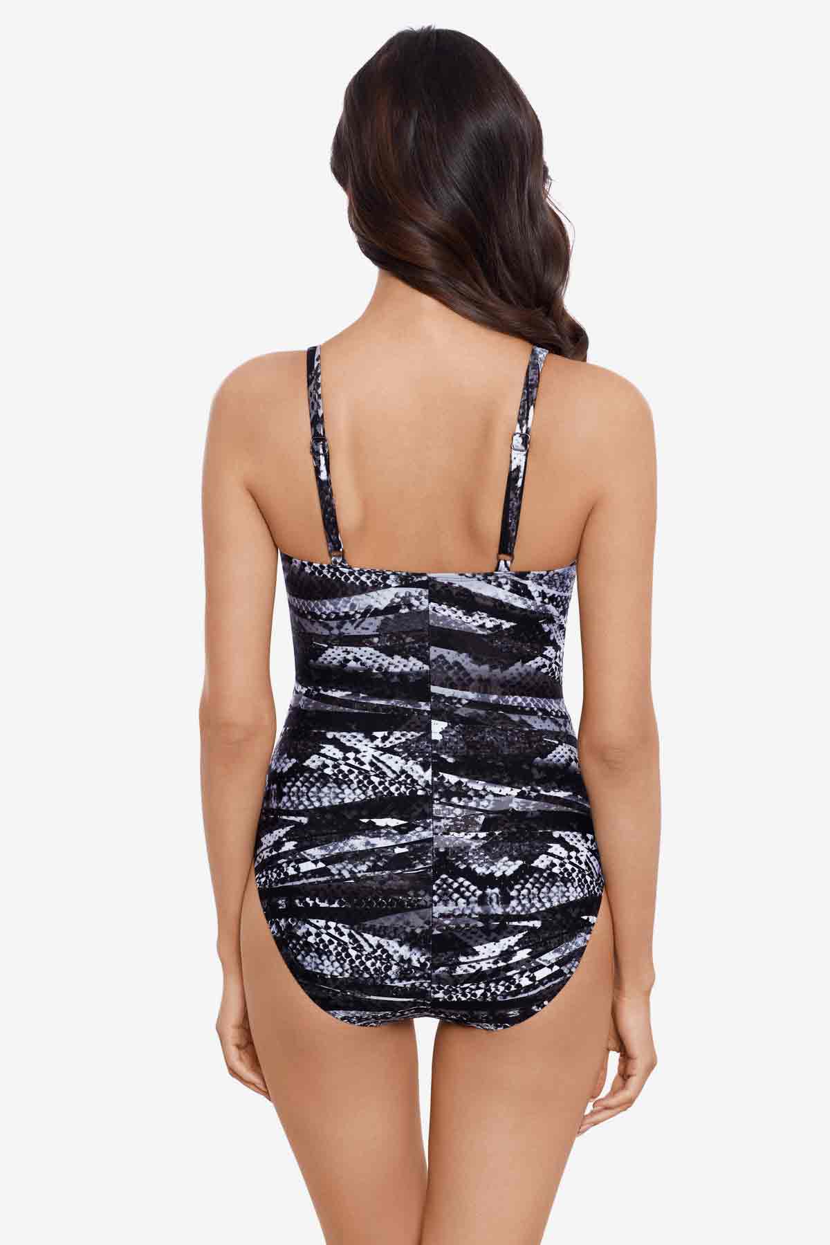 Gianna One Piece in ZaAtar