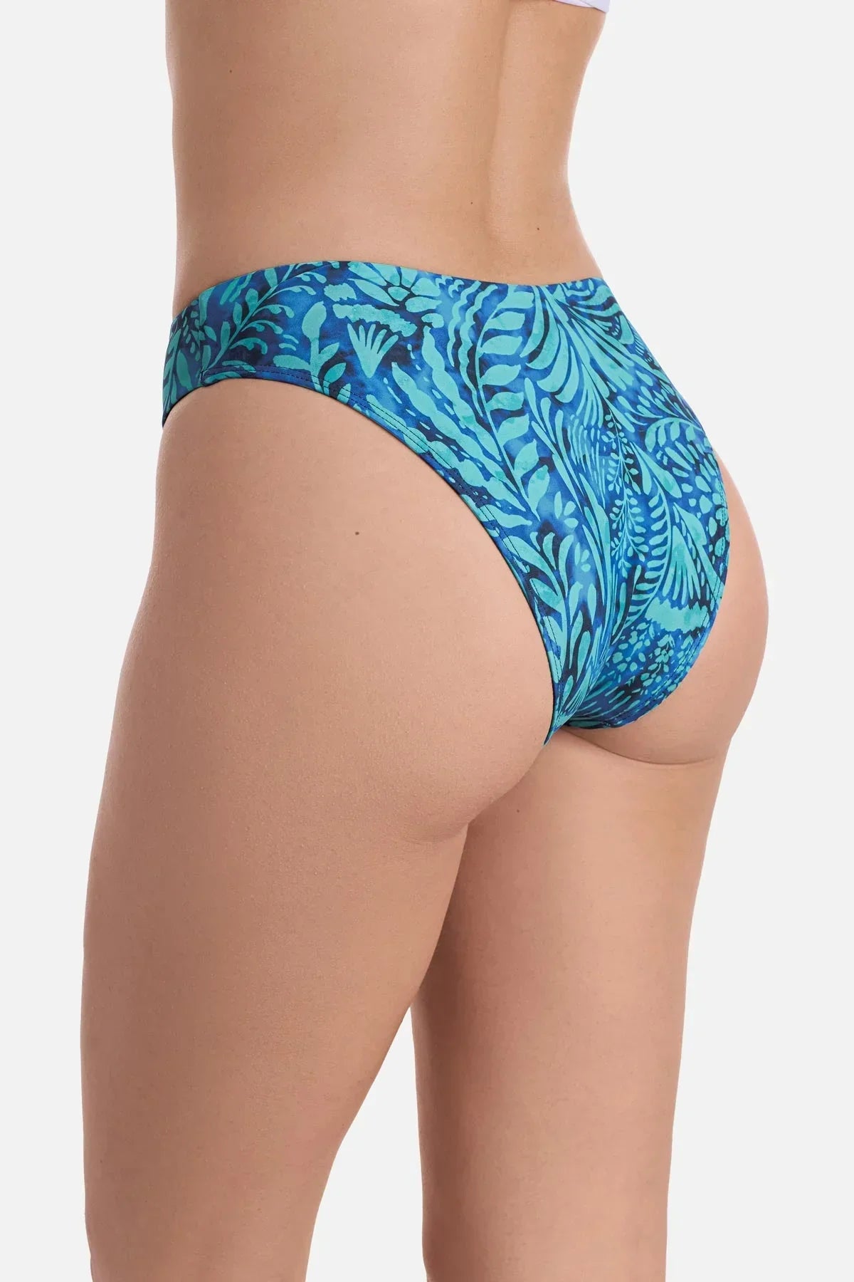 Ryann Pant Flora
