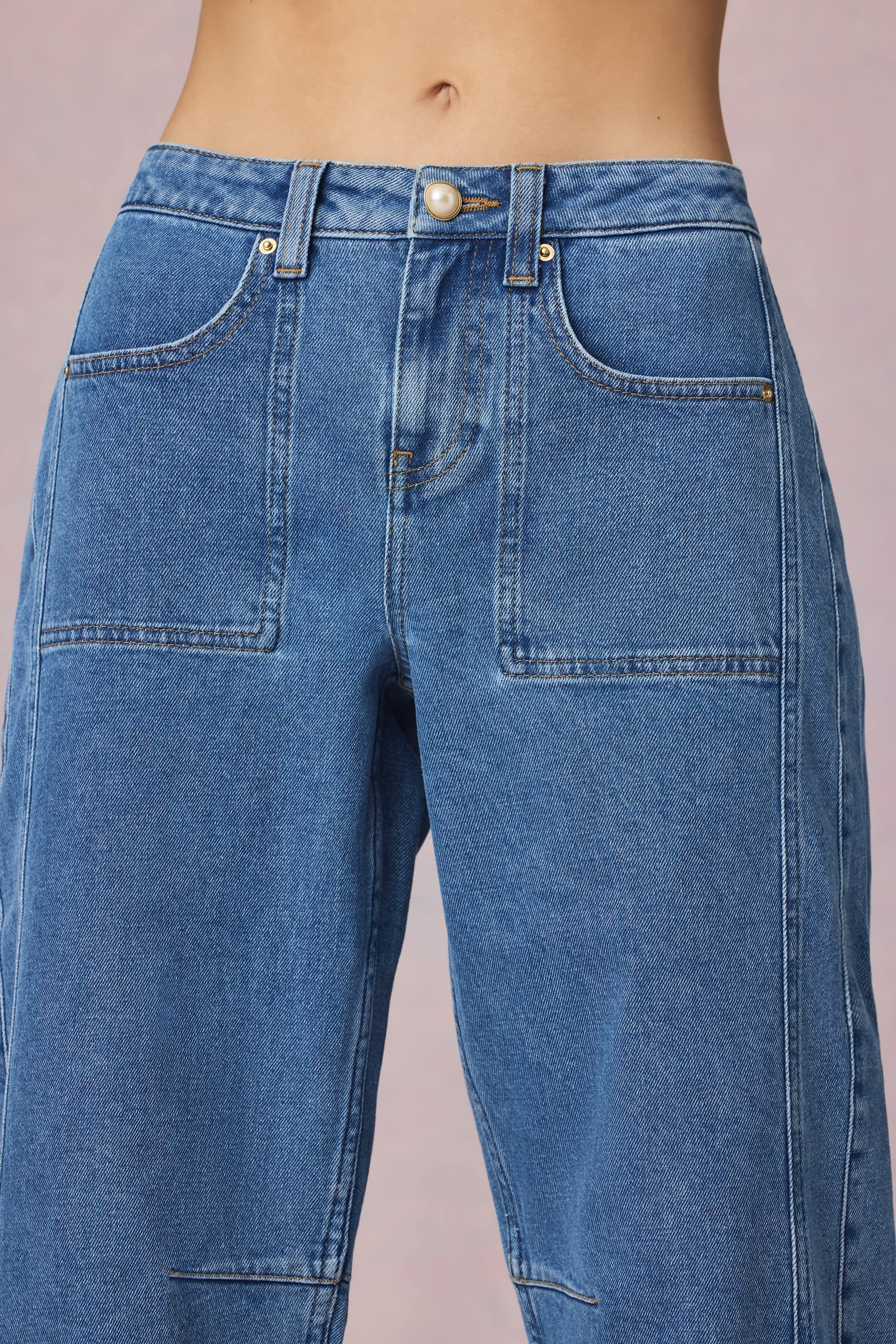 Mid Rise Barrel Leg Jeans in Mid Blue Wash