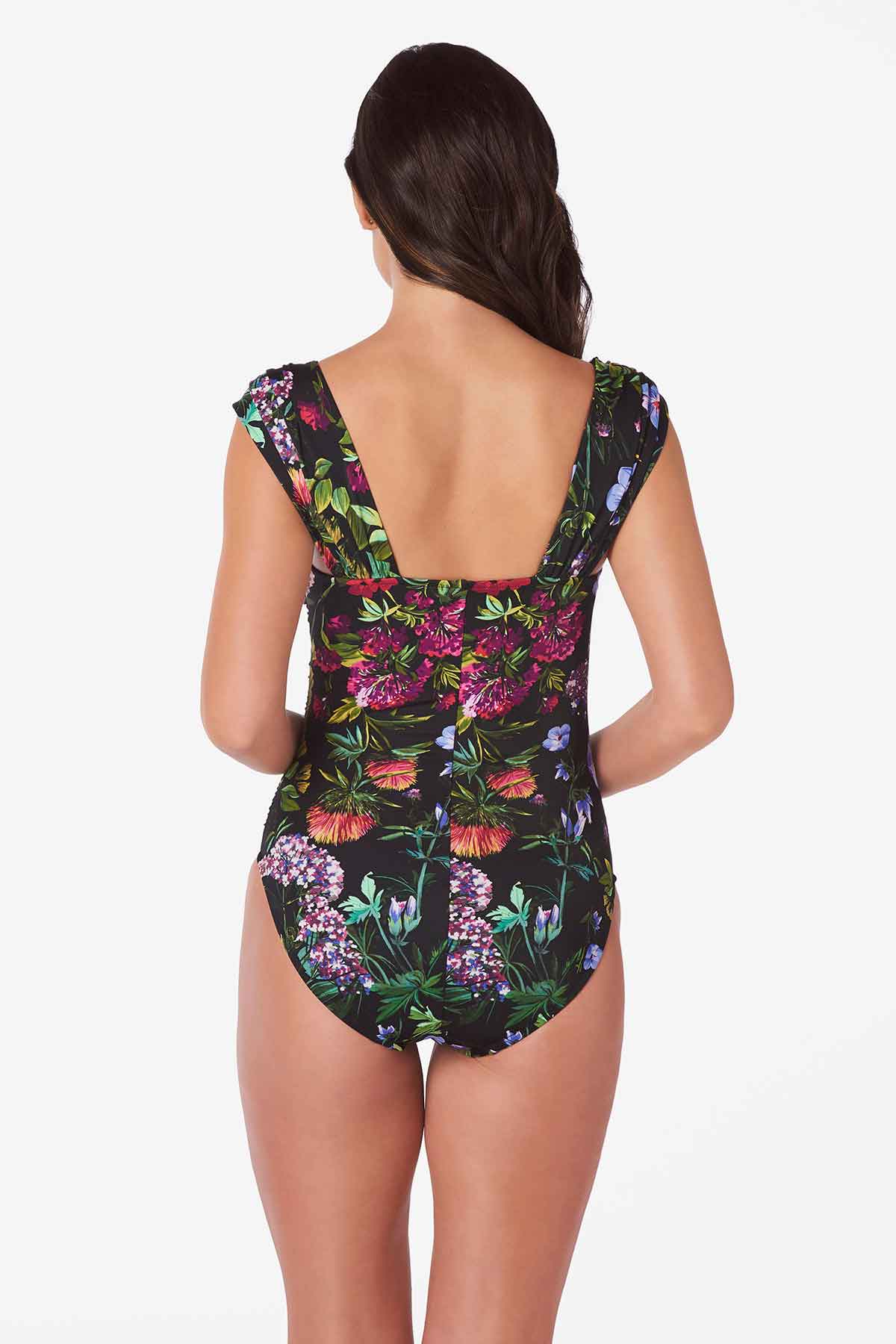 Natalie One Piece in Modern Romance