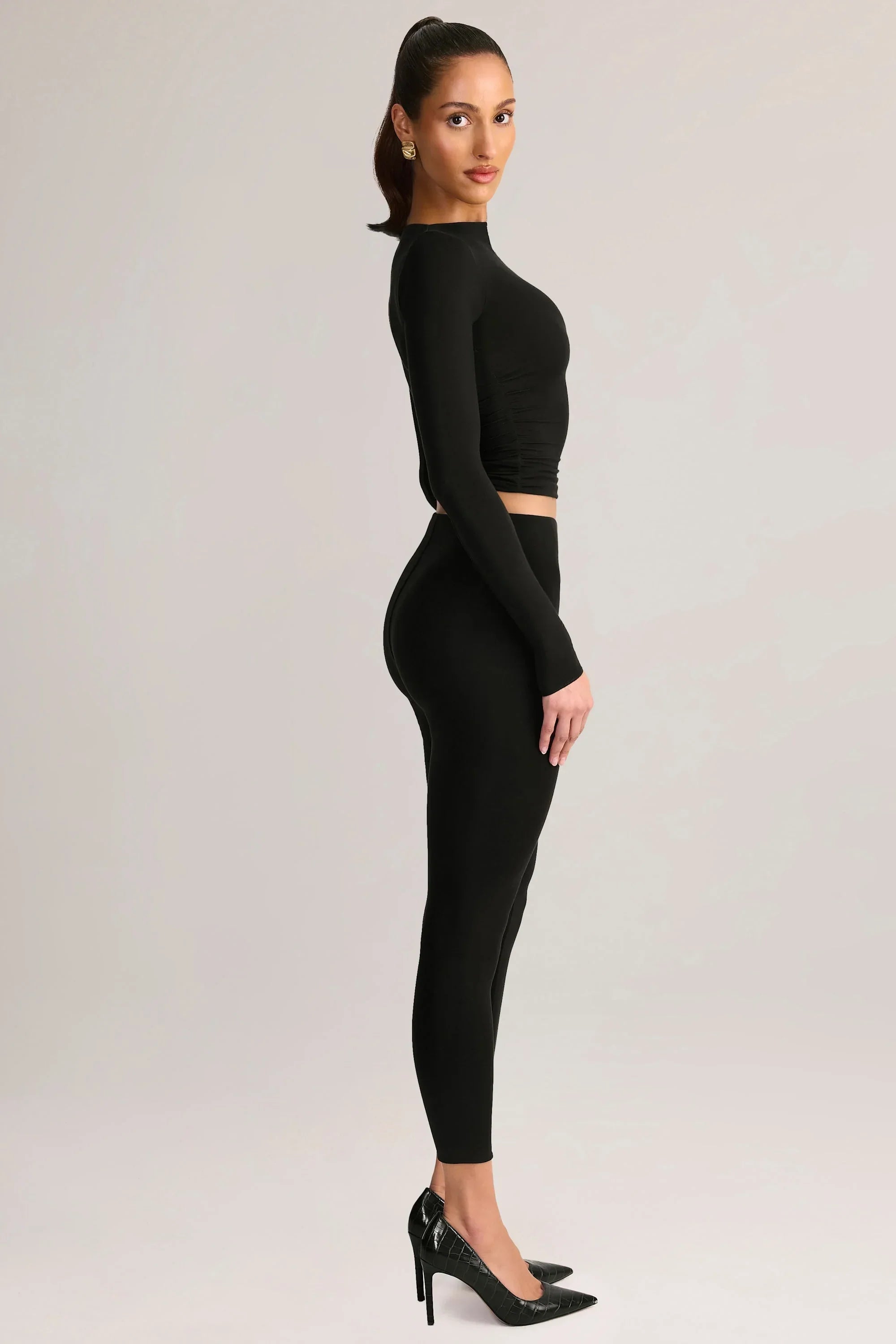 Modal Mid Rise Cropped Leggings in Black