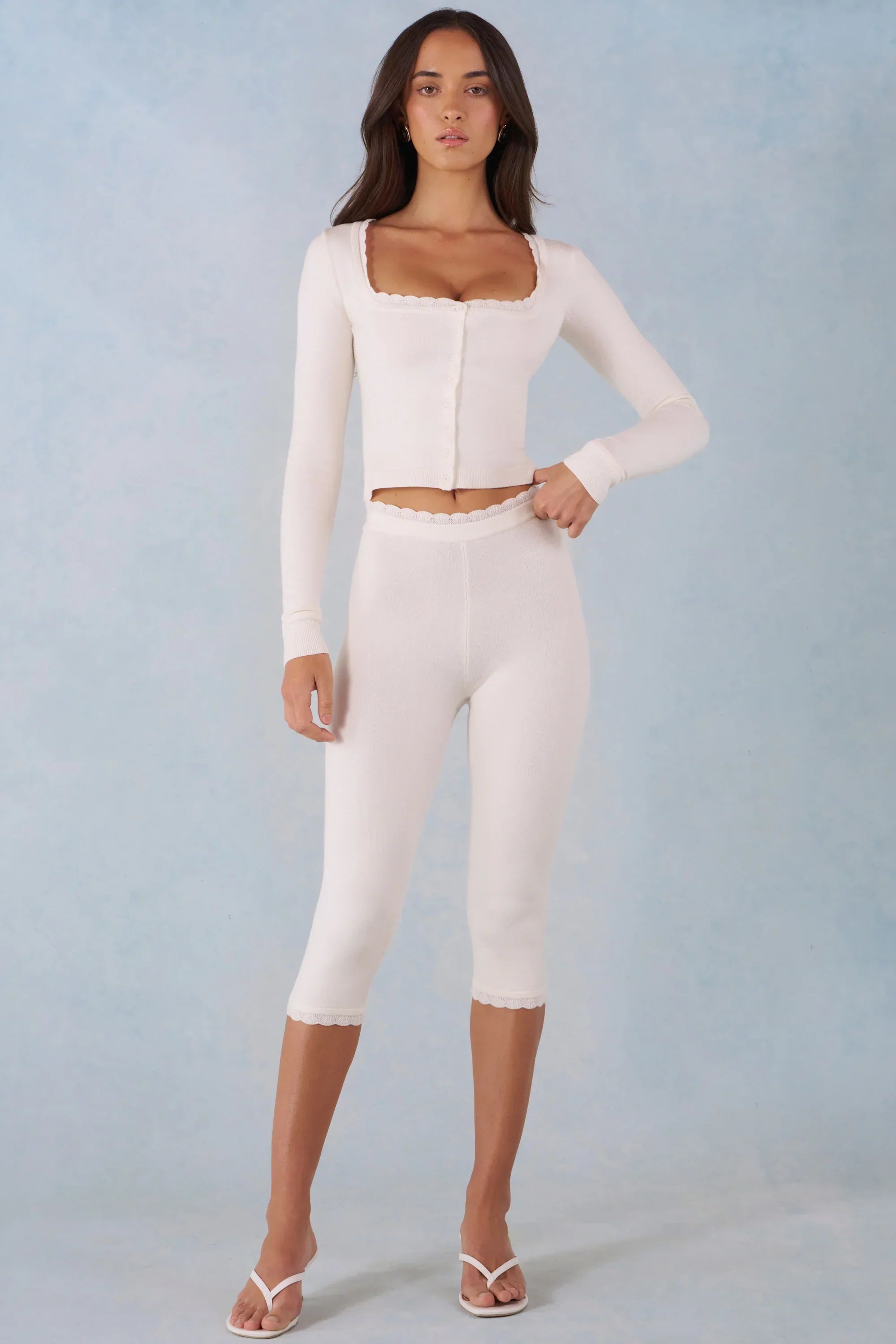 Knit Mid Rise Capri Trousers in Ivory