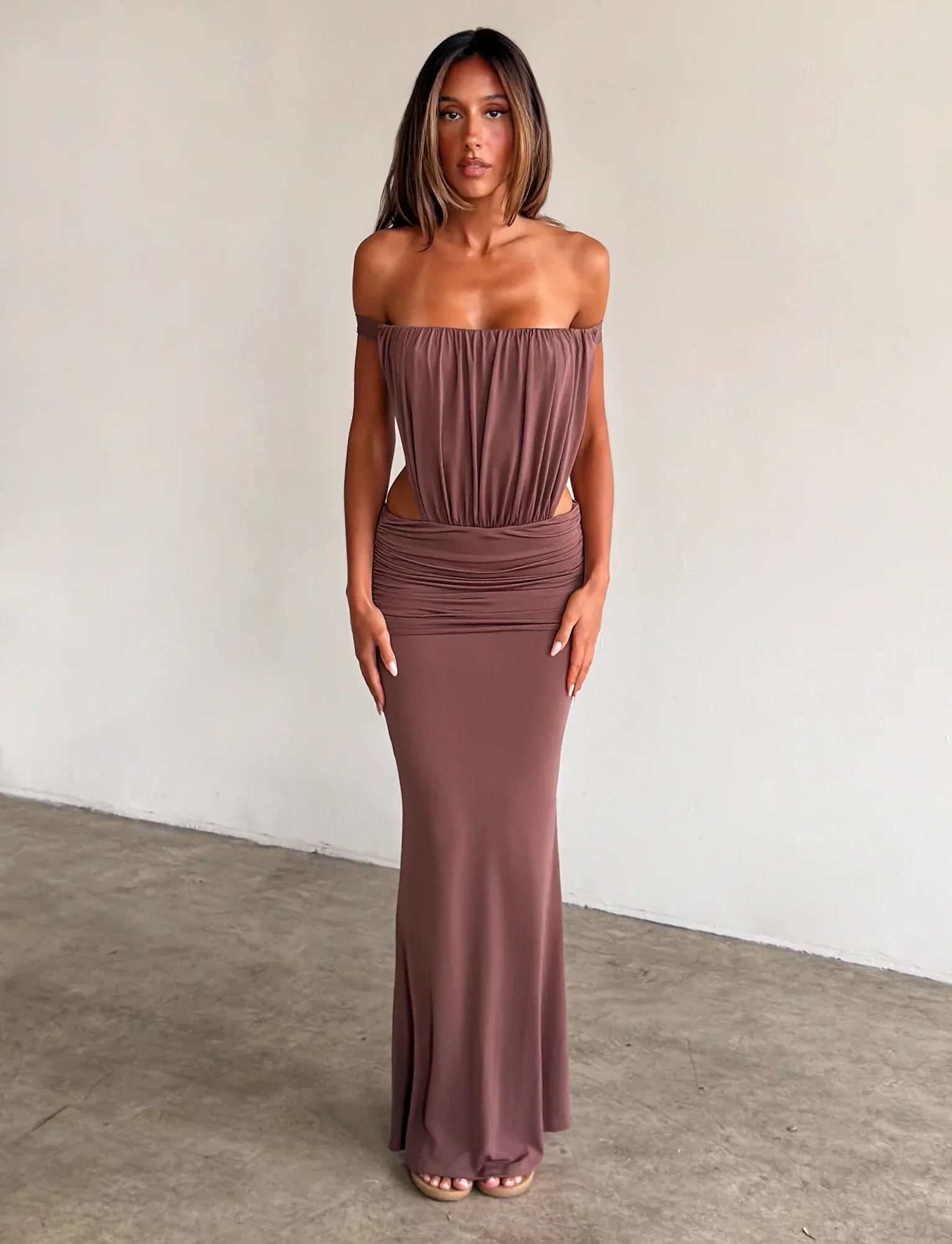 IOLLA STRAPLESS MAXI DRESS MOCHA