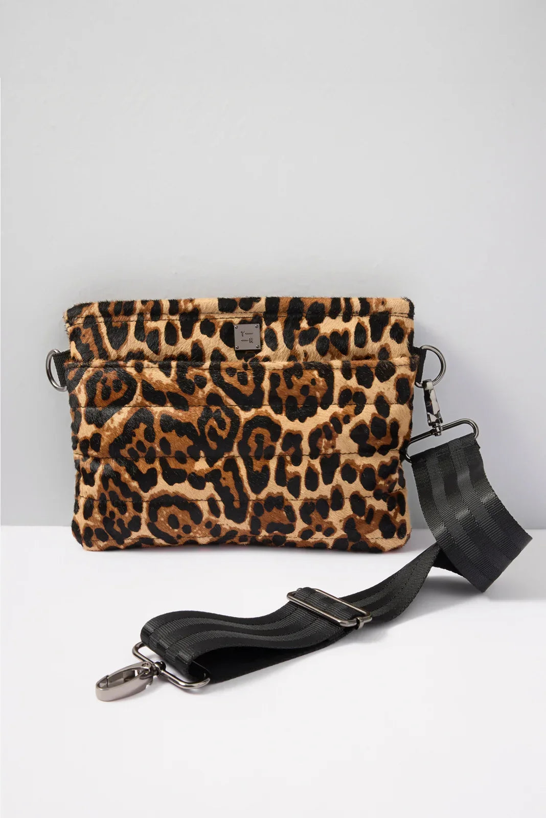 Leopard Bum 20