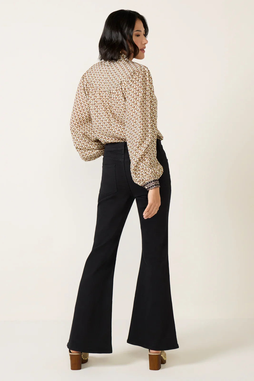 Petite Kinsley Bootcut Jean