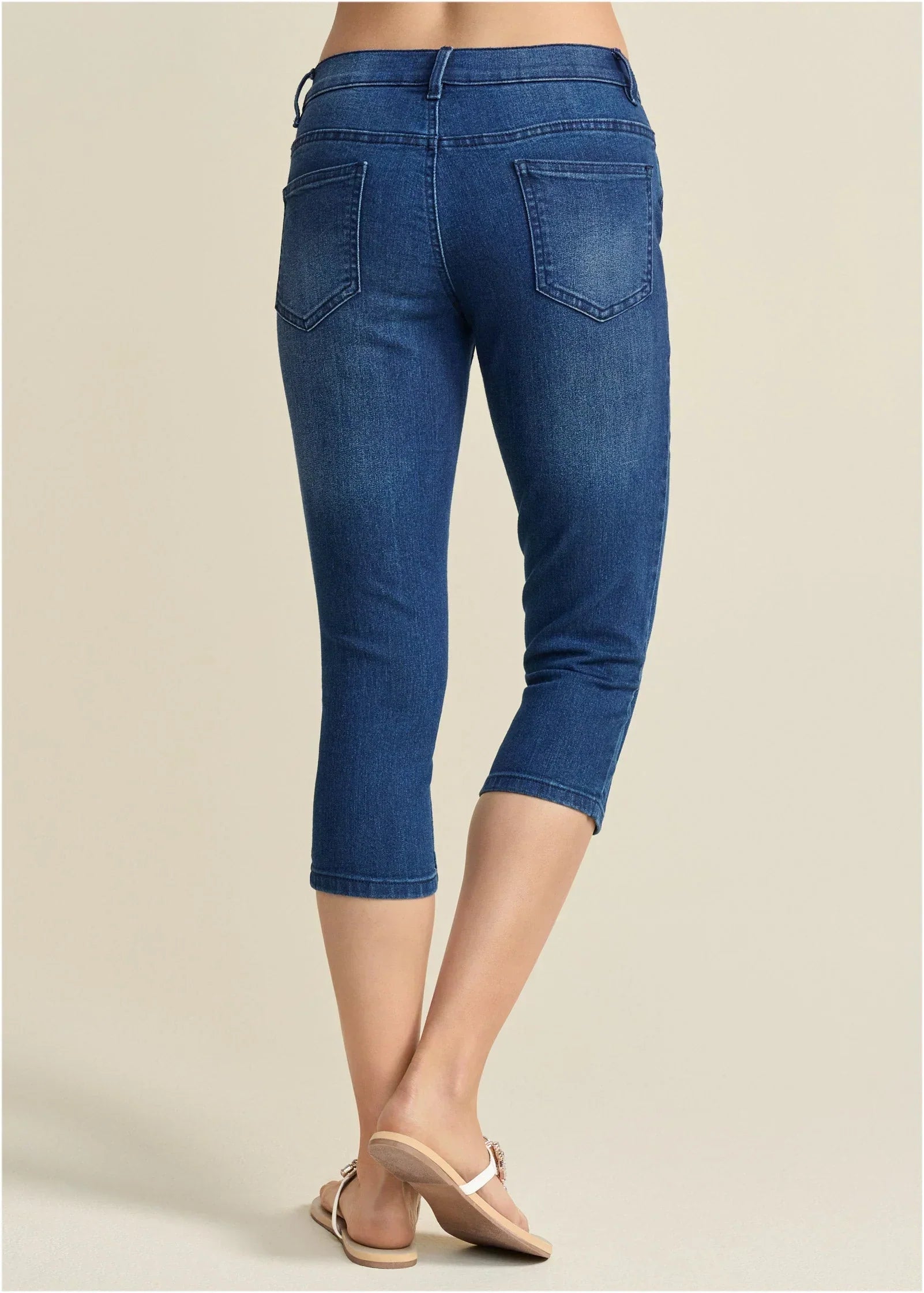 Cindy Capri Jeans Dark Wash