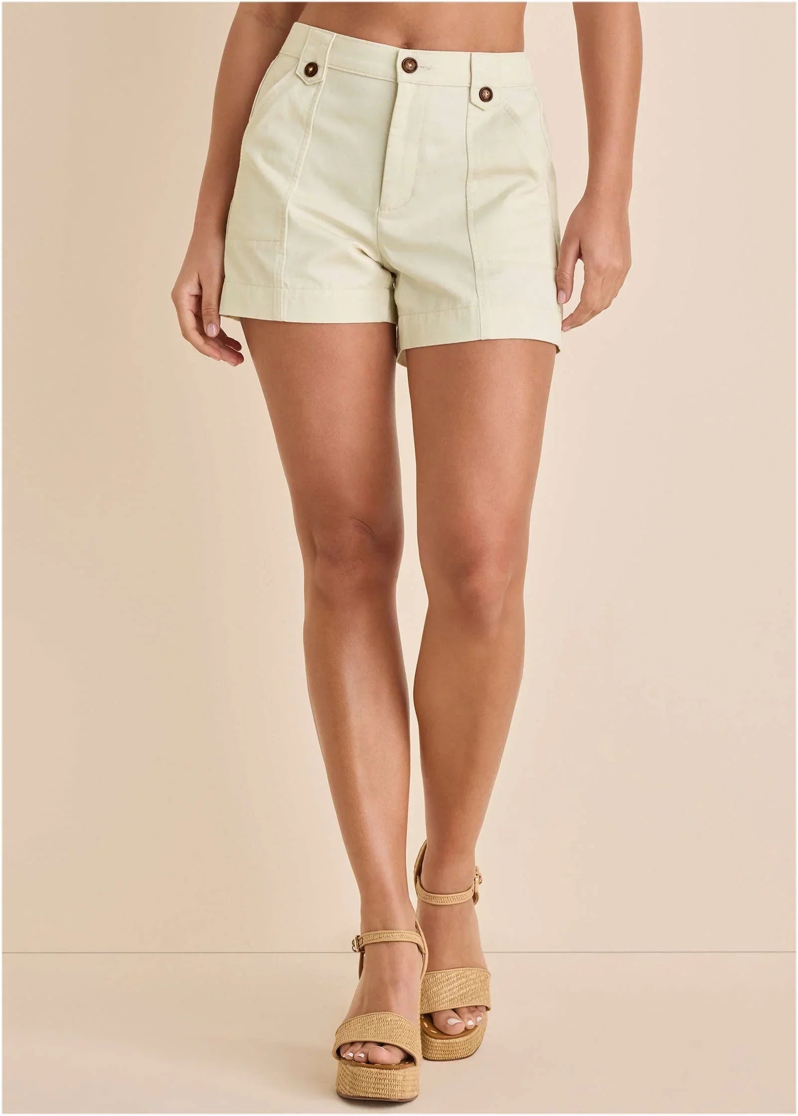 Chino 5 Inch Short Cream