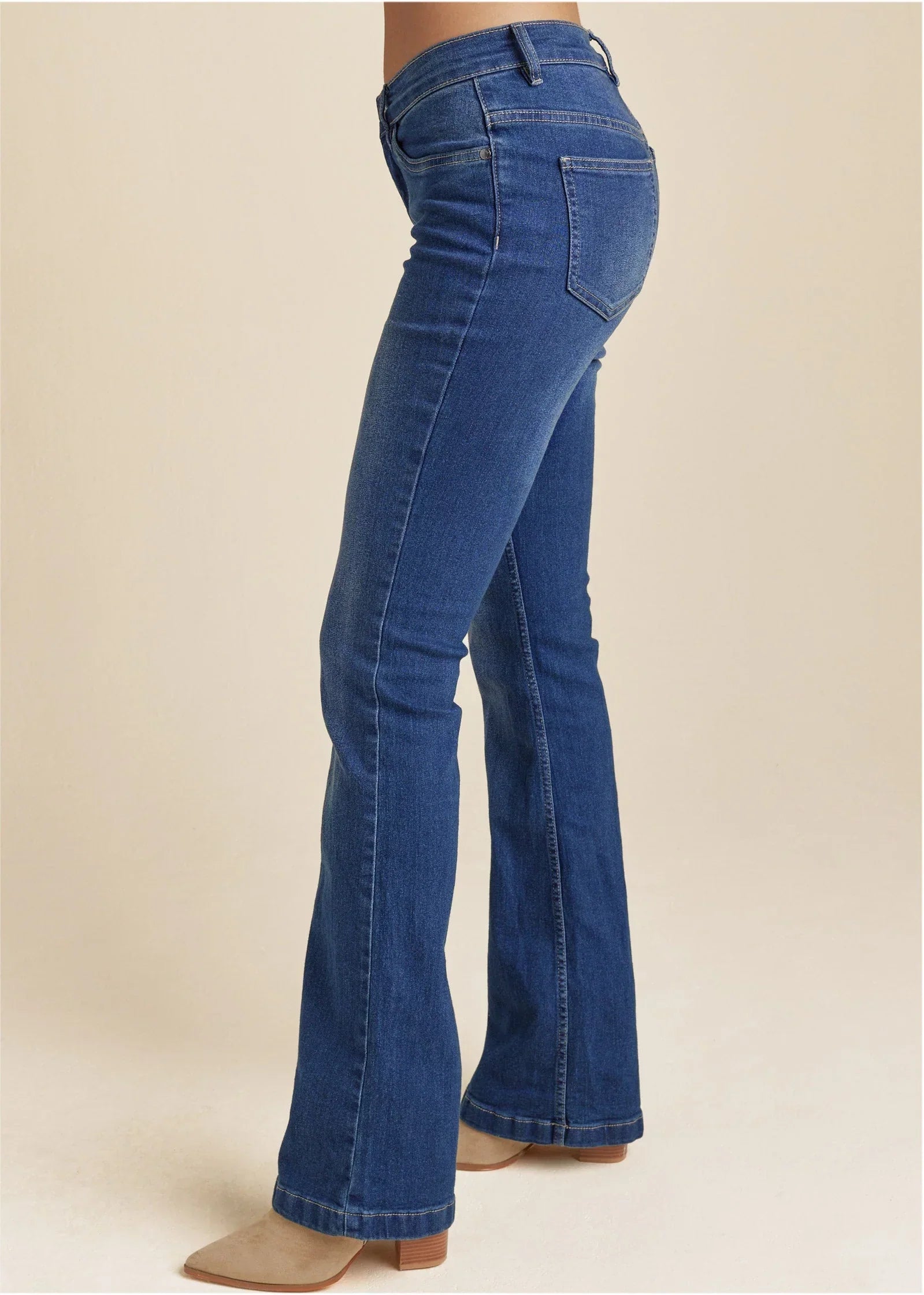 Halle Bootcut Jeans Dark Wash