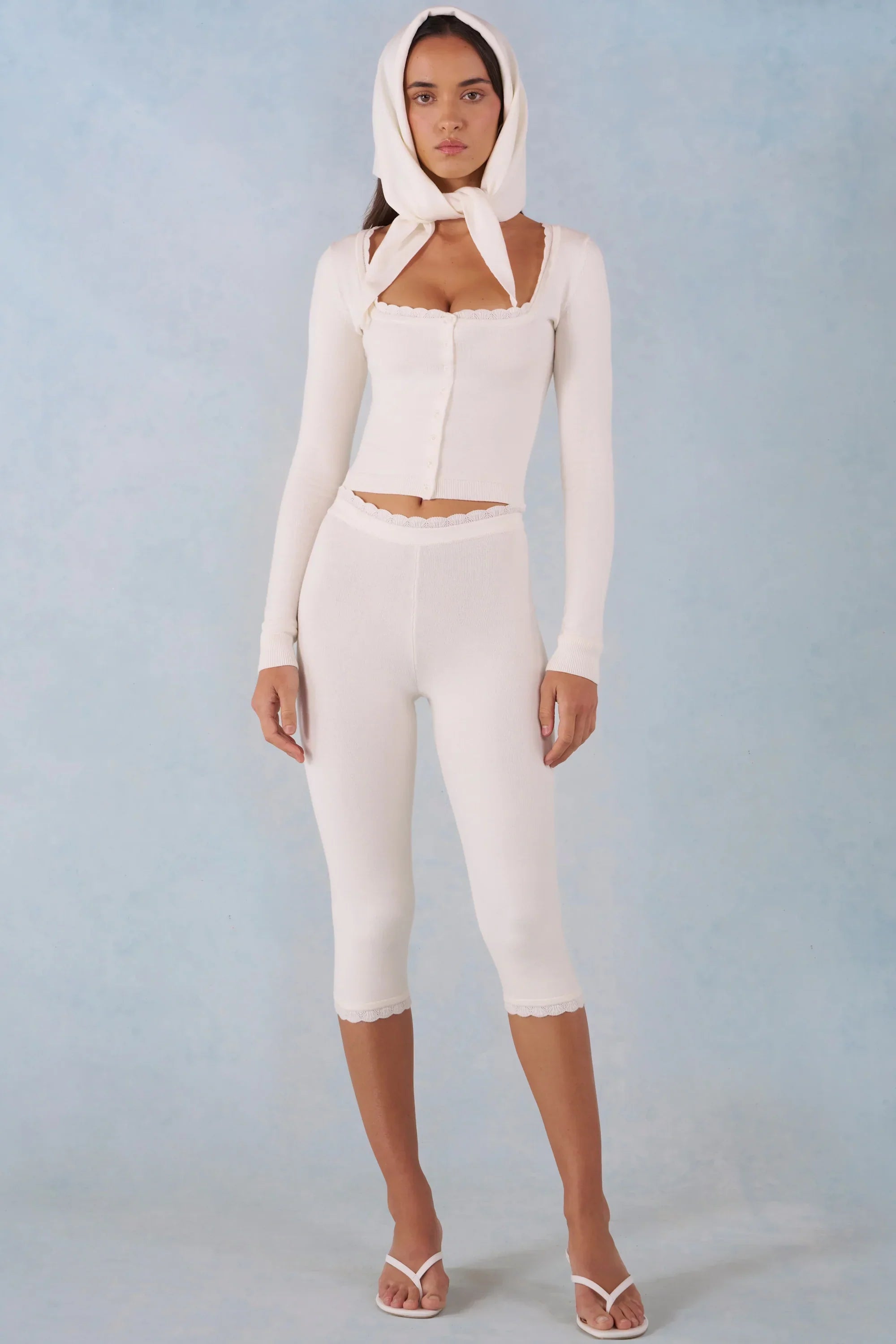 Knit Mid Rise Capri Trousers in Ivory