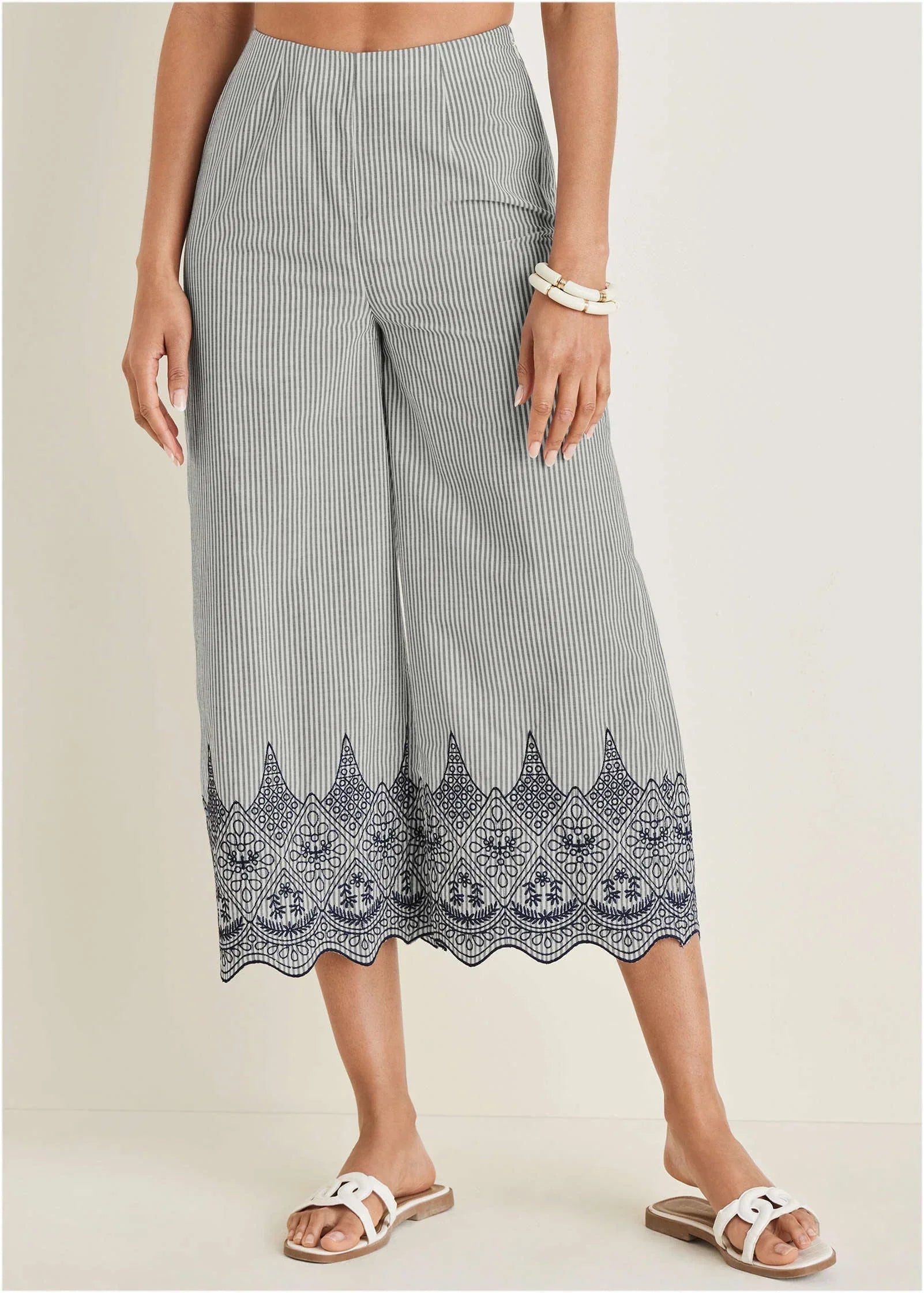 Pinstripe Eyelet Crop Pants Black Ecru