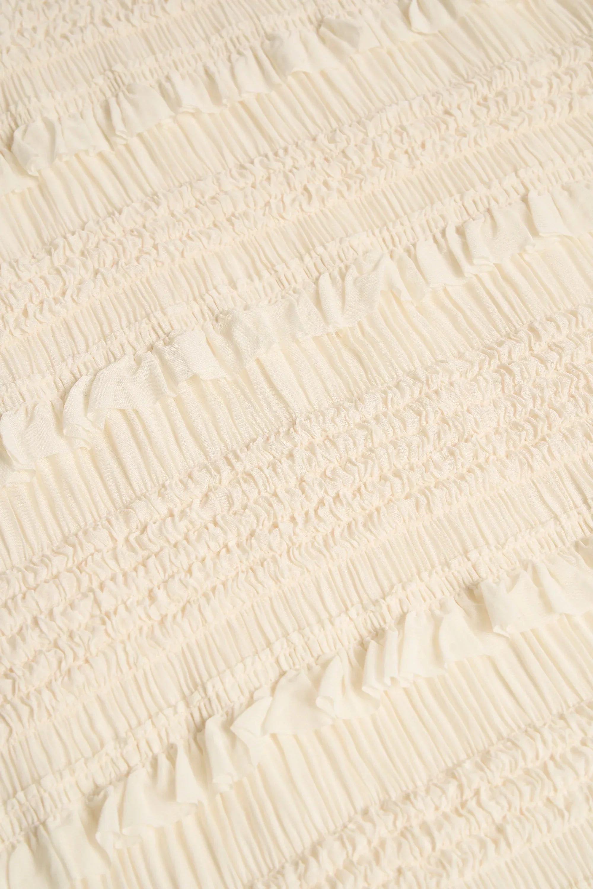 Ruffled Mid Rise Shorts in Ivory