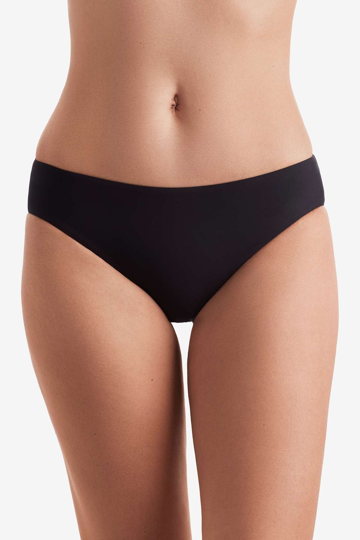 Logan Pant Black