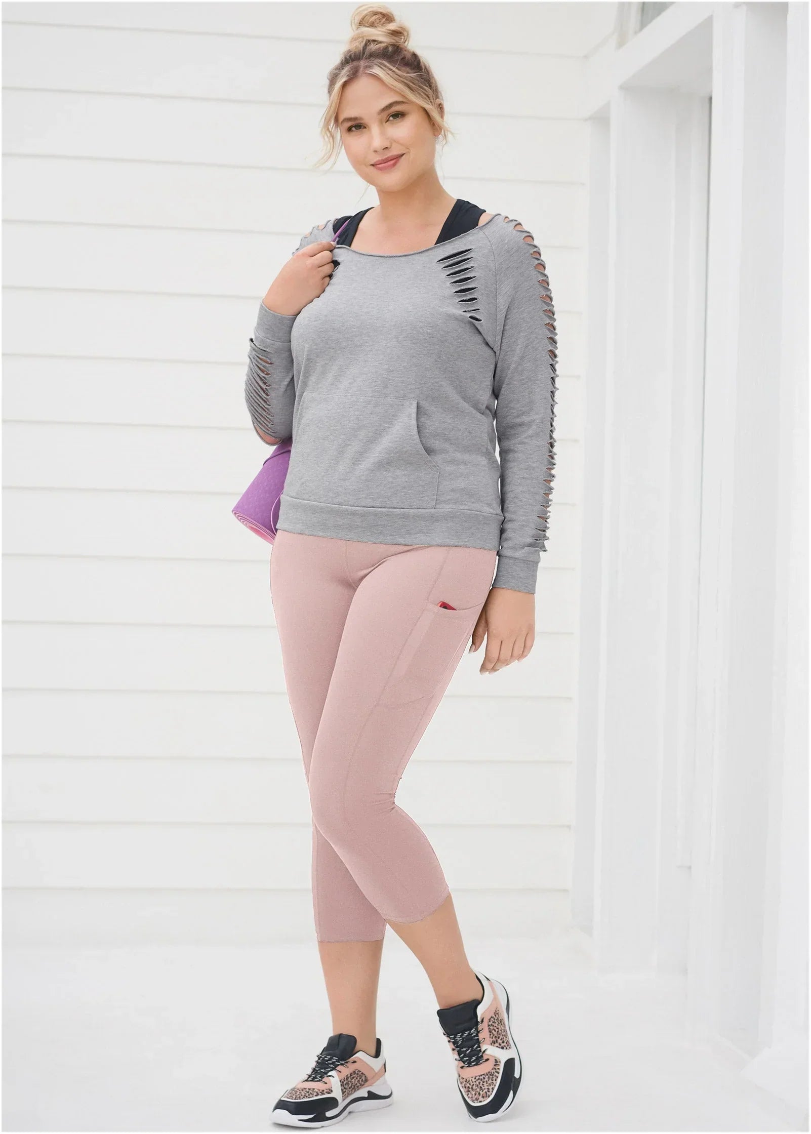 Pocket Capri Leggings Tan