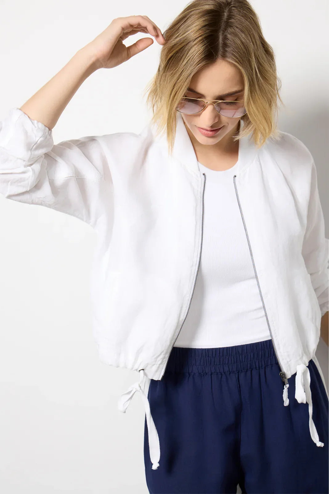 Noa Relaxed Linen Bomber