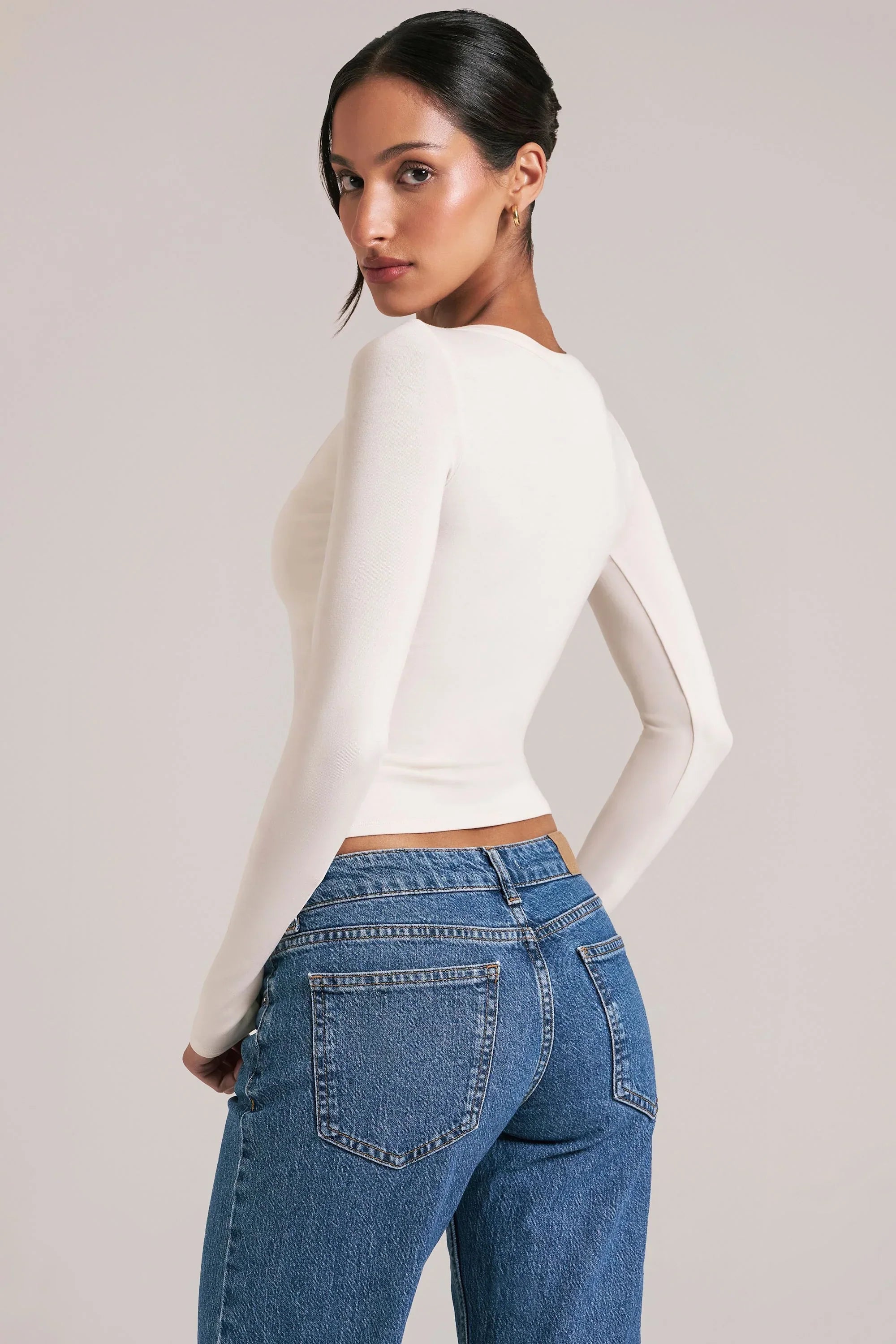 V Neck Long Sleeve Top in Vanilla